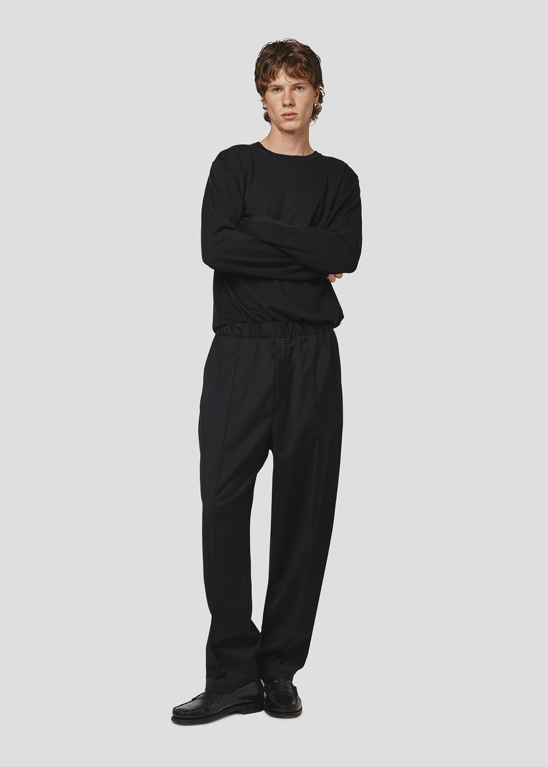 SEVEN GAUGE: PLEATED TROUSERS TROPICAL WOOL BLACK