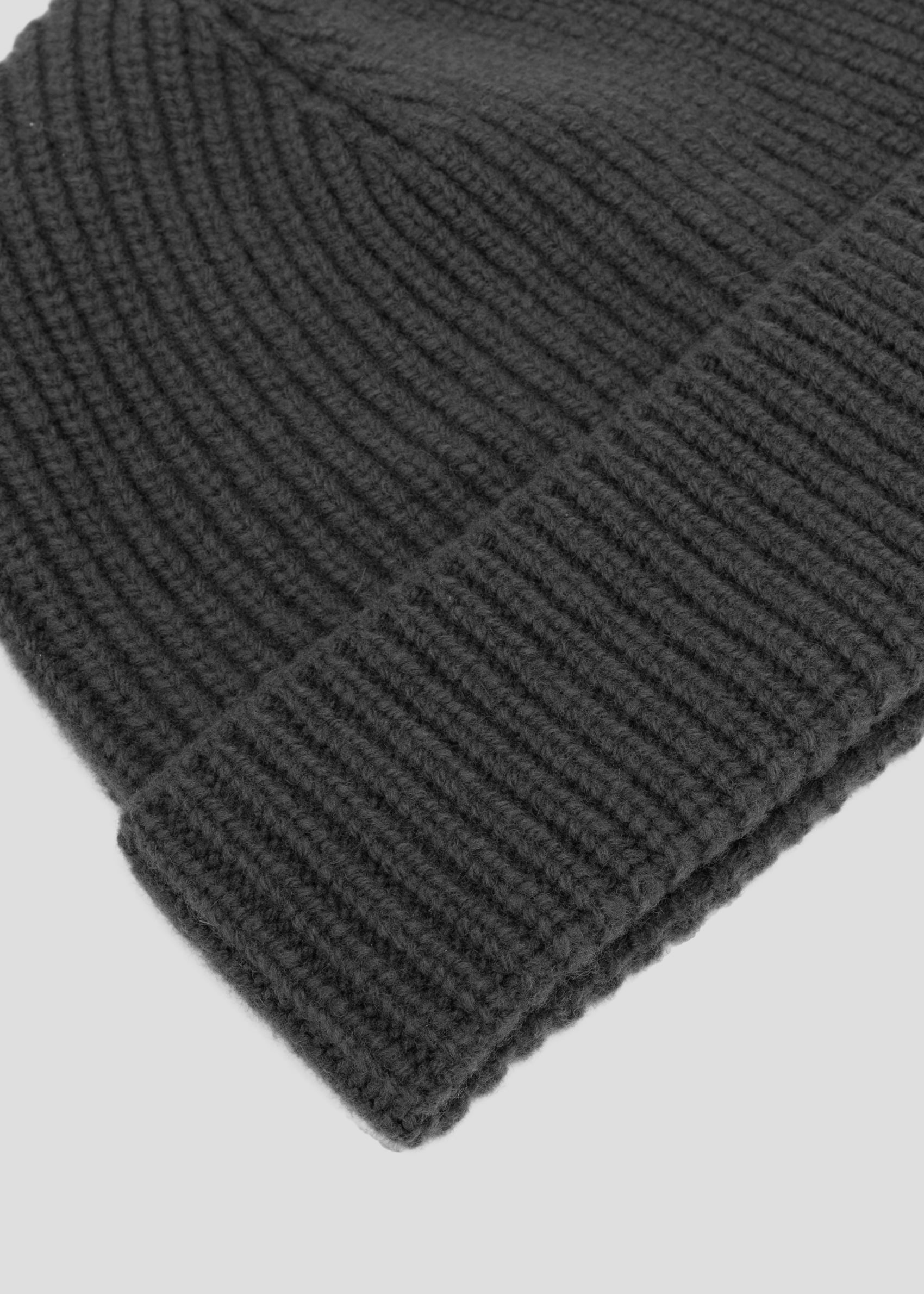 SEVEN GAUGE: LAMBSWOOL BEANIE GREY