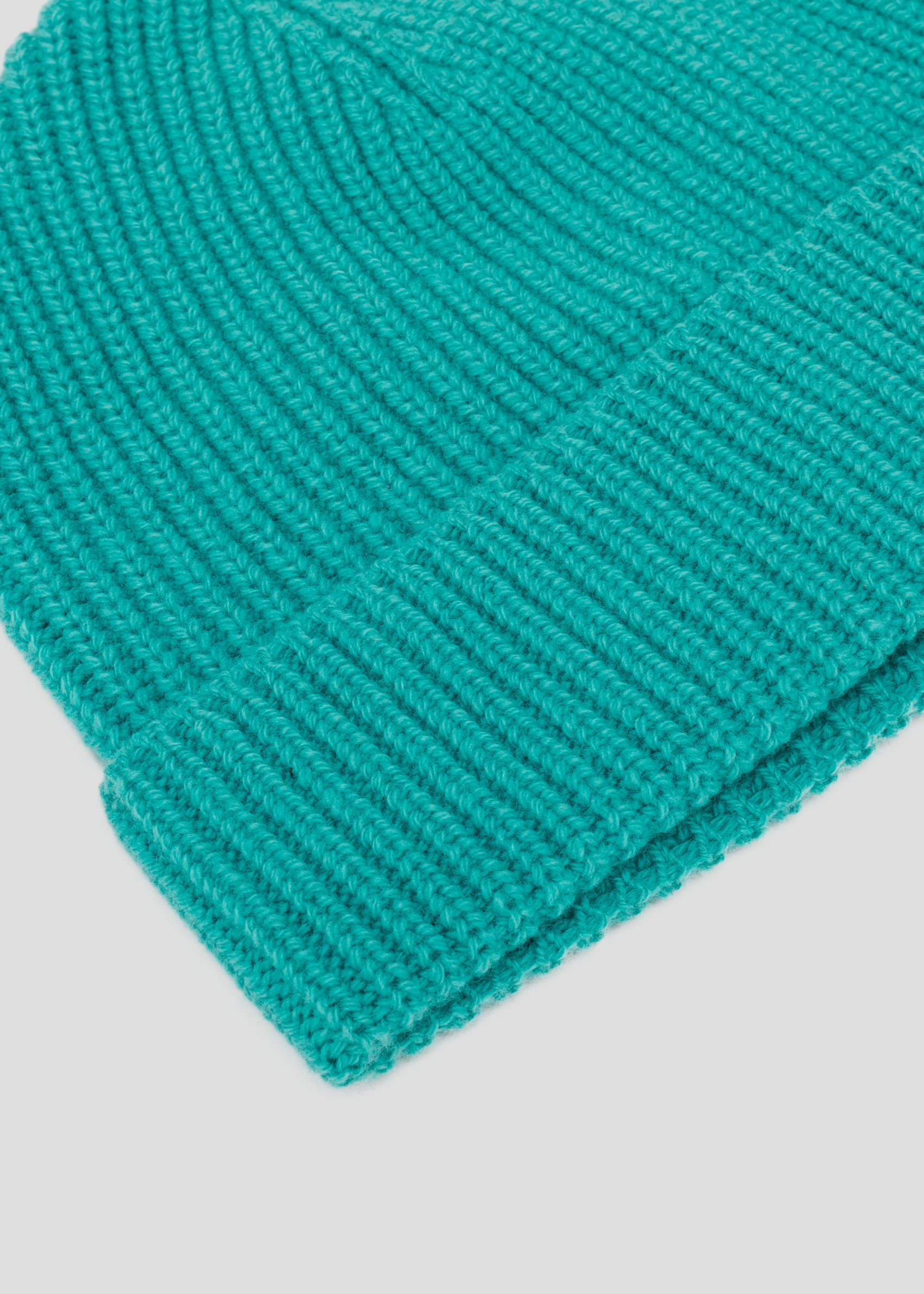 SEVEN GAUGE: LAMBSWOOL BEANIE ACQUA