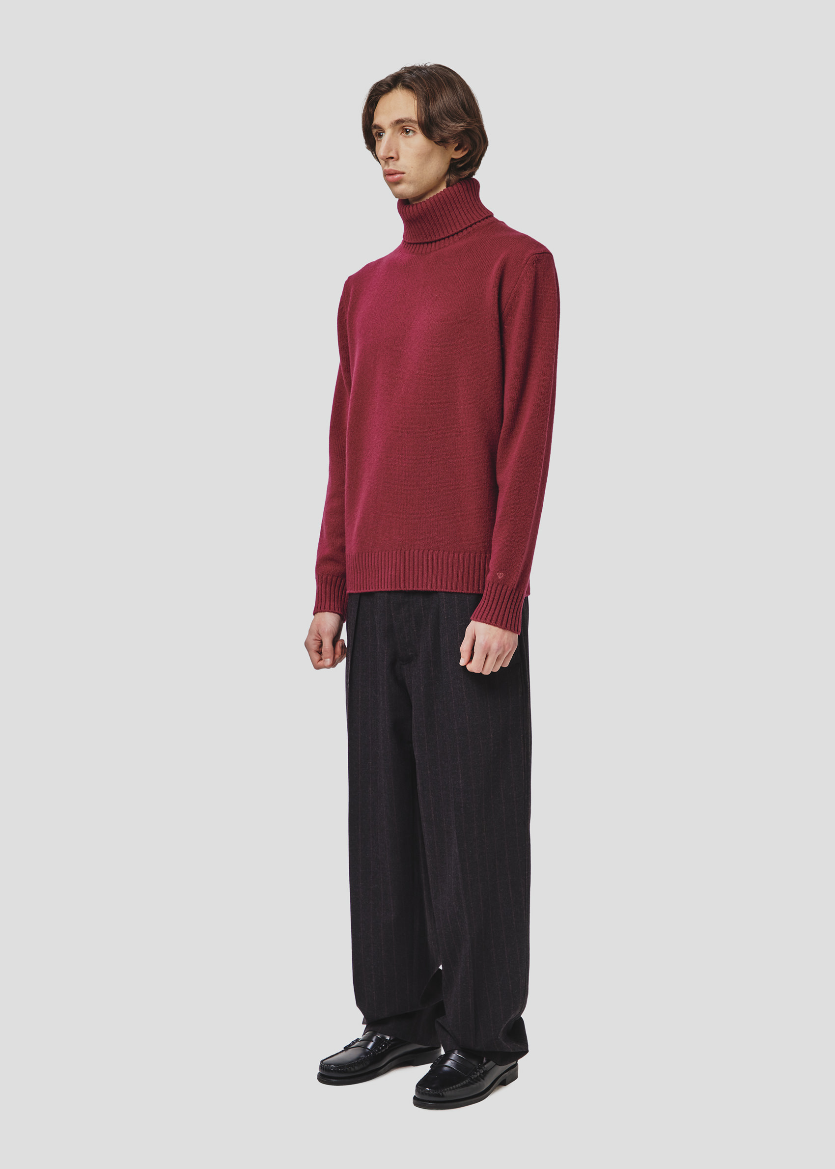 SEVEN GAUGE: LAMBSWOOL HIGH NECK SWEATER BURGUNDY