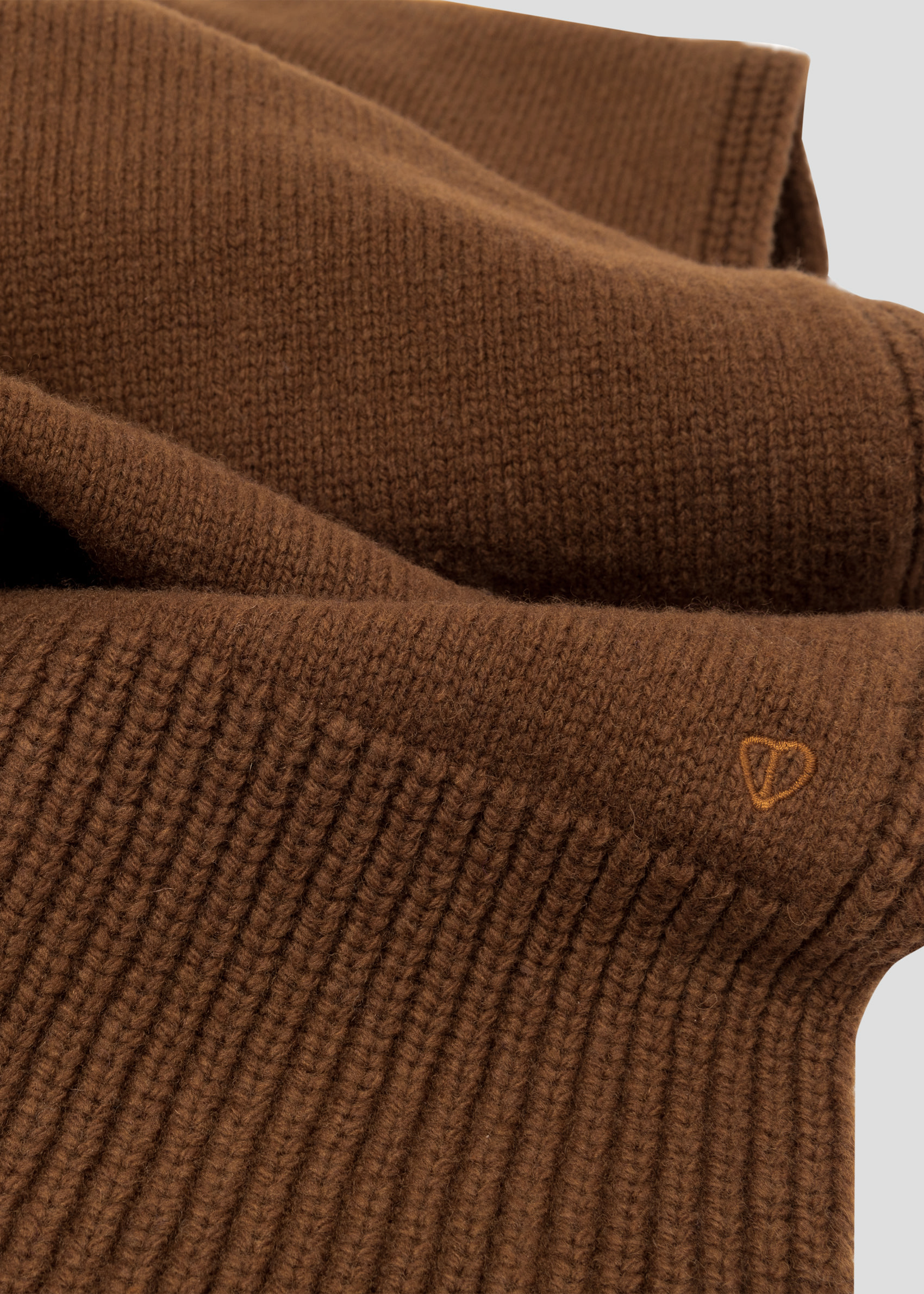 SEVEN GAUGE: LAMBSWOOL SCARF HAZELNUT