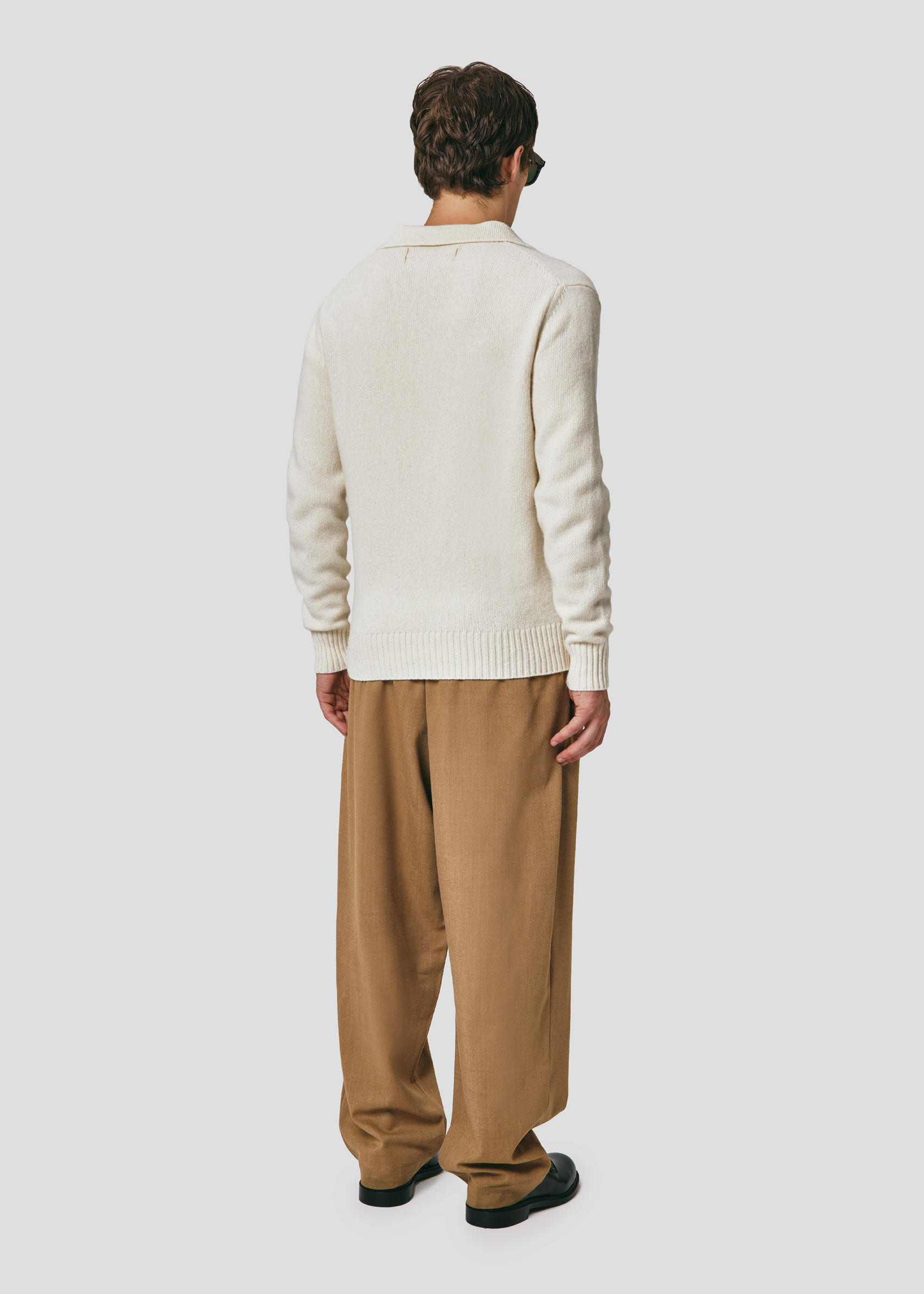 SEVEN GAUGE: LAMBSWOOL POLO SWEATER CREAM